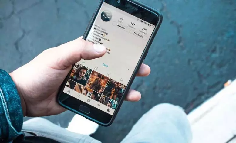 We are photoshopping our nation into self loathing