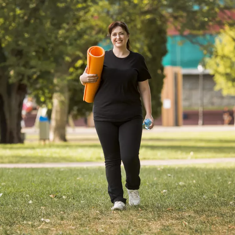 Is Walking Better Than Gym For Fat Loss? How to Decide What&rsquo;s Right for You